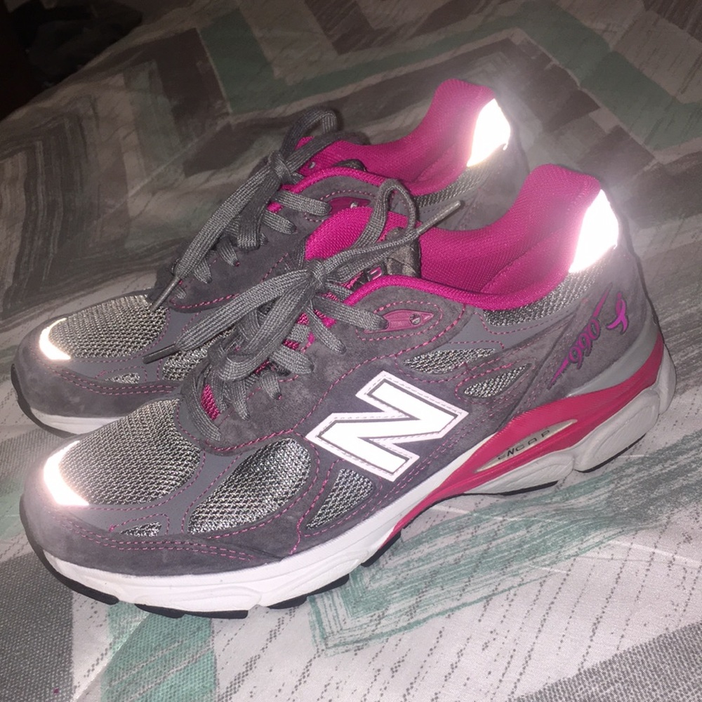 Size 8 New Balance 990
